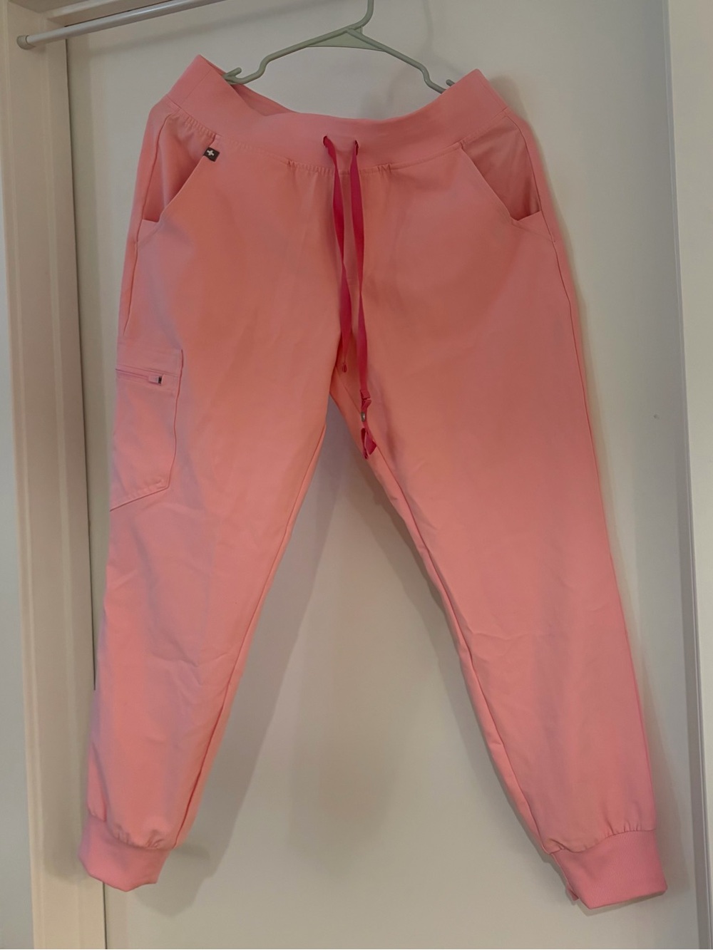 Figs Fight Club Pink Zamora Bottoms, Size Medium Petite